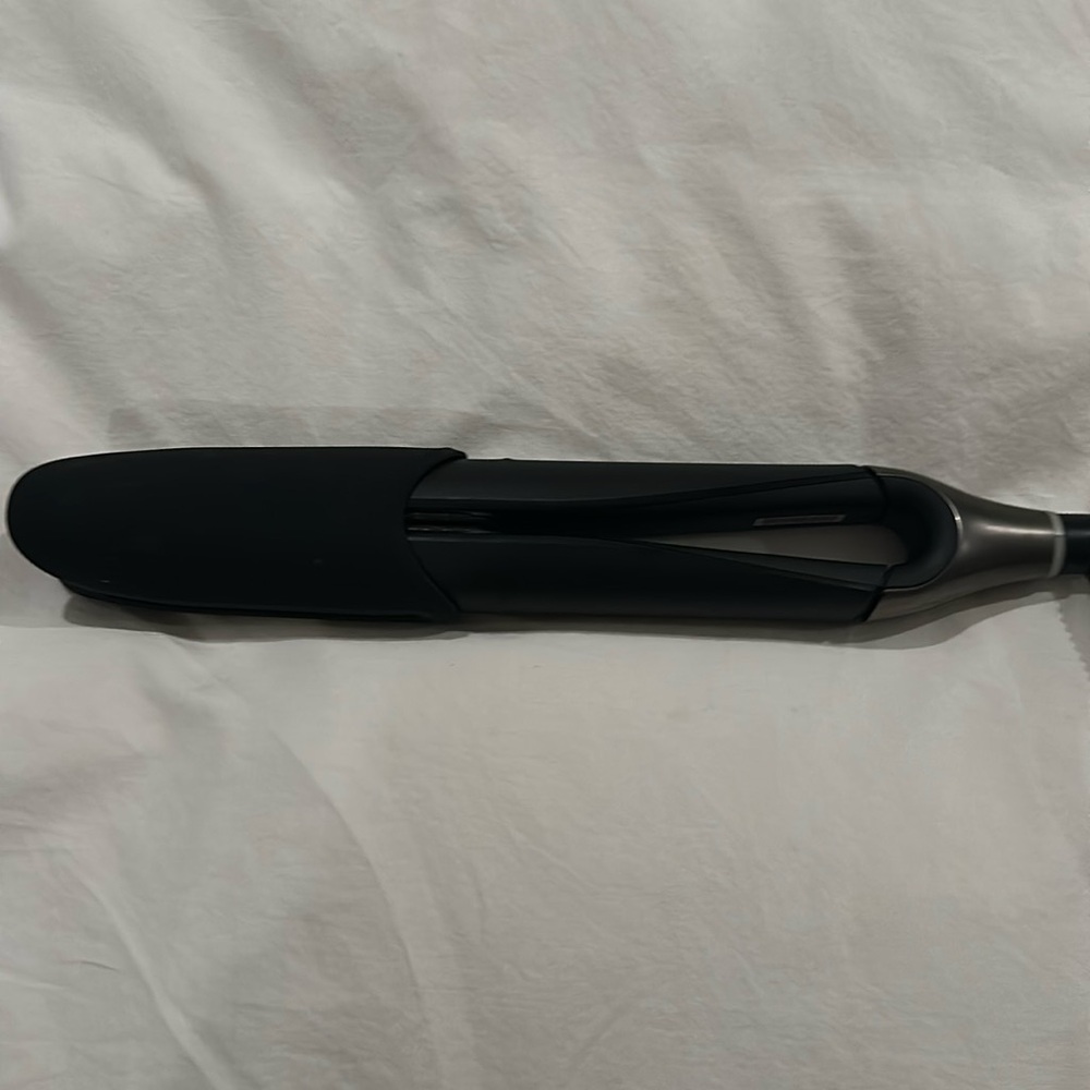 GHD Chronos flat iron